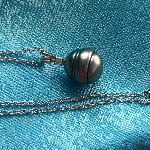 14k Maui Divers Tahitian Pearl diamond necklace! NWOT! 🥰 - Picture 6 of 8